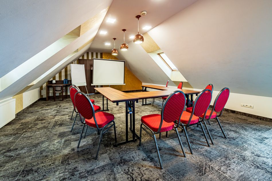 SALA KORALOWA SZAFIROWA